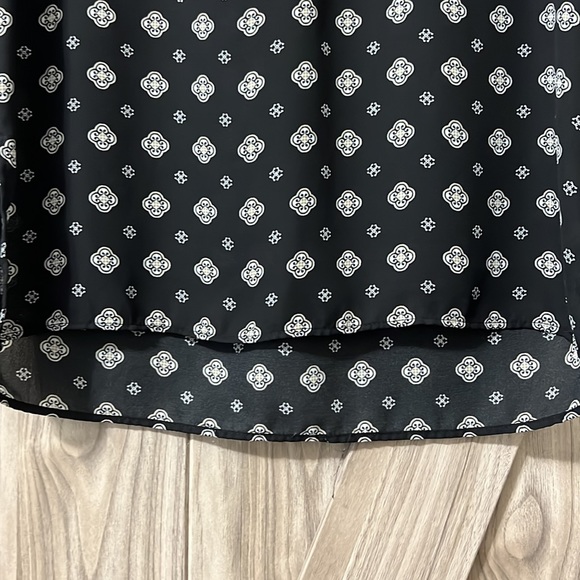 Black Printed High Low Blouse by Emma & Olivia Sz S - Picture 4 of 11